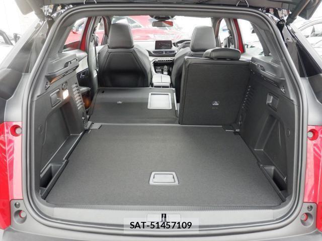 Peugeot 3008 2023-04 1338788-16