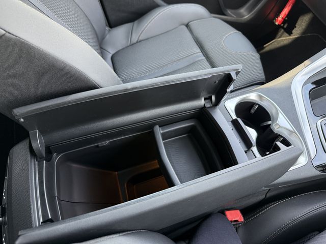 Peugeot 3008 2025-02 1548395-9
