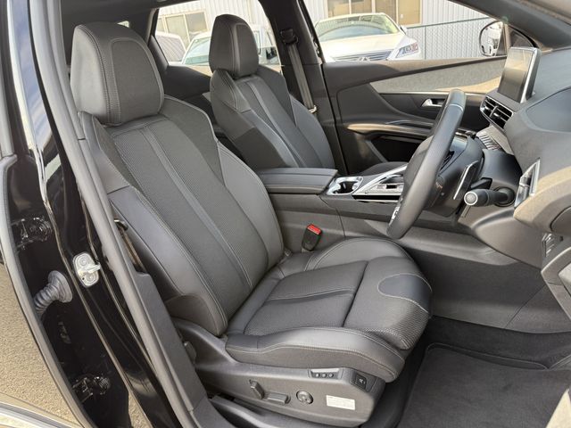 Peugeot 3008 2025-02 1548395-15