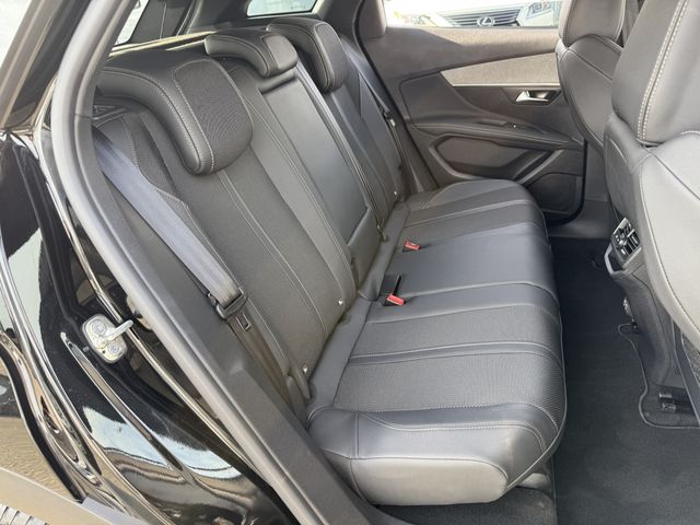 Peugeot 3008 2025-02 1548395-17