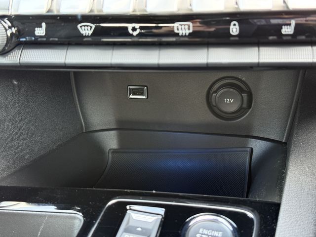 Peugeot 3008 2025-02 1548395-7