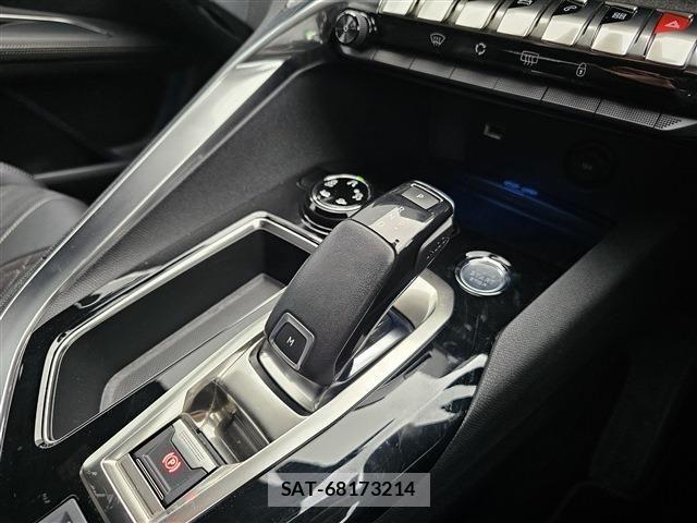 Peugeot 3008 2018-12 1663094-21