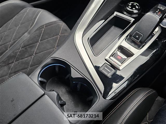 Peugeot 3008 2018-12 1663094-23