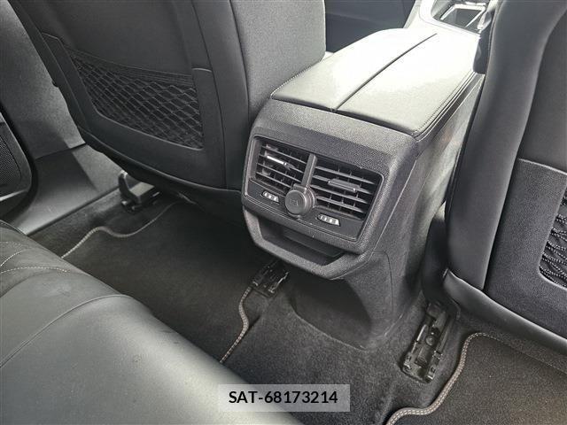Peugeot 3008 2018-12 1663094-24