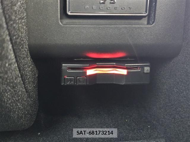 Peugeot 3008 2018-12 1663094-26