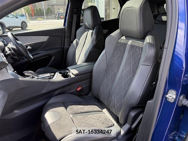 Peugeot 3008 2020-05 1663089-13