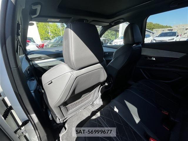 Peugeot 3008 2018-08 1694620-19