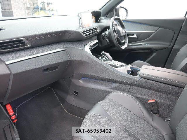 Peugeot 3008 2018-10 1847695-1