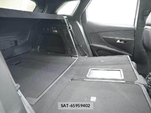 Peugeot 3008 2018-10 1847695-29