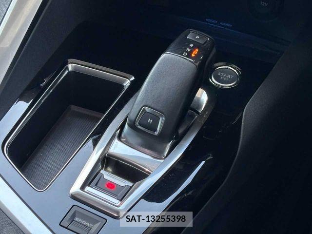 Peugeot 3008 2018-01 1827925-9