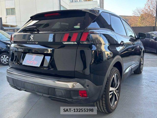 Peugeot 3008 2018-01 1827925-22