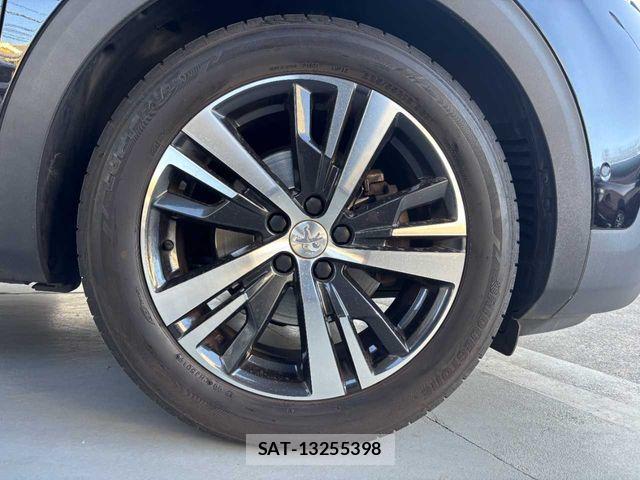 Peugeot 3008 2018-01 1827925-26