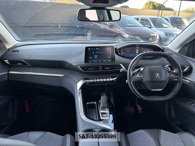 Peugeot 3008 2018-01 1827925-2