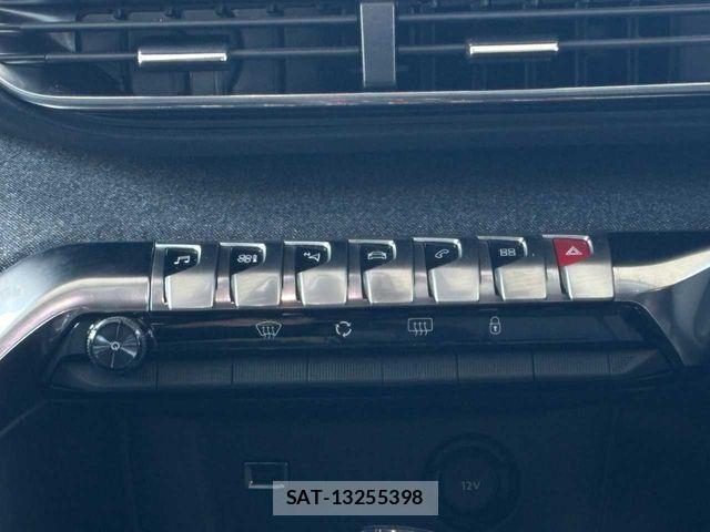 Peugeot 3008 2018-01 1827925-6