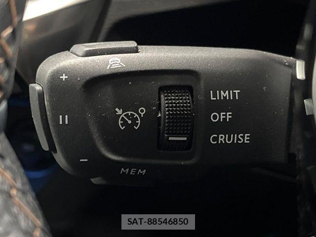 Peugeot 3008 2023-06 2032177-6