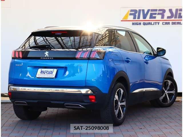 Peugeot 3008 2022-02 3015977-2