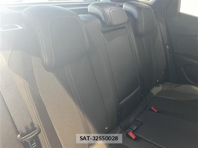 Peugeot 3008 2022-06 3774097-11