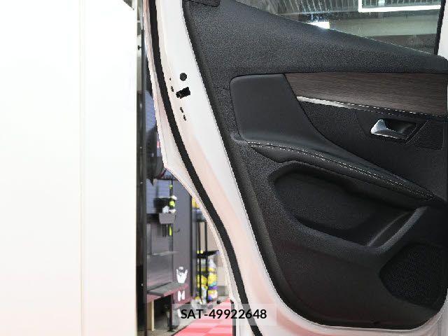 Peugeot 3008 2025-02 5875330-24