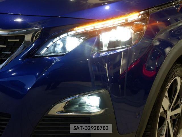 Peugeot 3008 2019-03 6015939-6