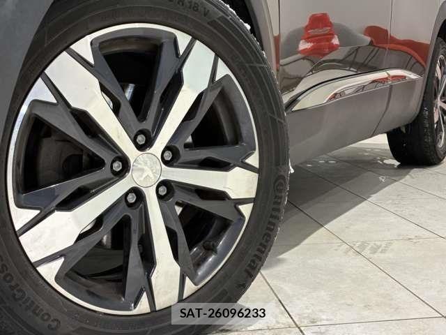 Peugeot 3008 2021-02 6015938-6