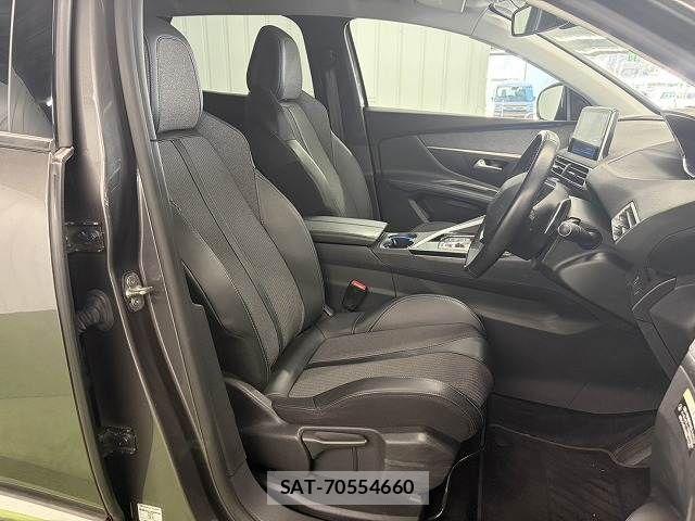Peugeot 3008 2021-10 6015937-6