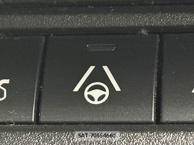 Peugeot 3008 2021-10 6015937-8