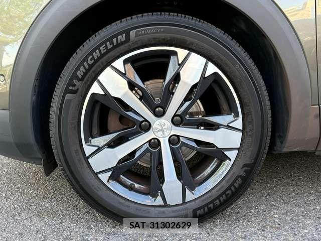 Peugeot 3008 2021-03 6614089-11