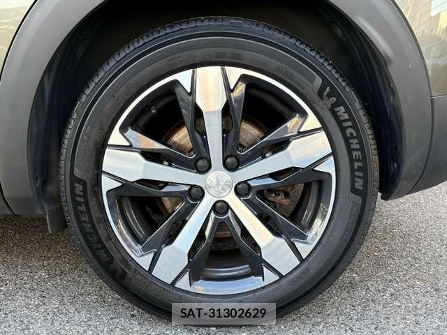 Peugeot 3008 2021-03 6614089-12