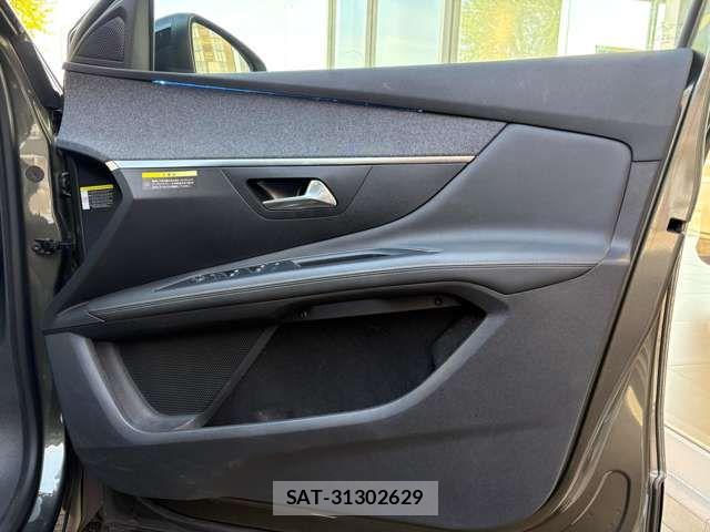 Peugeot 3008 2021-03 6614089-13