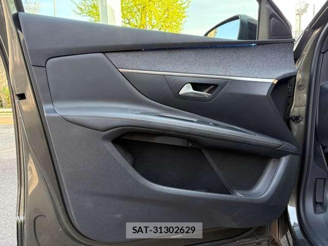 Peugeot 3008 2021-03 6614089-15