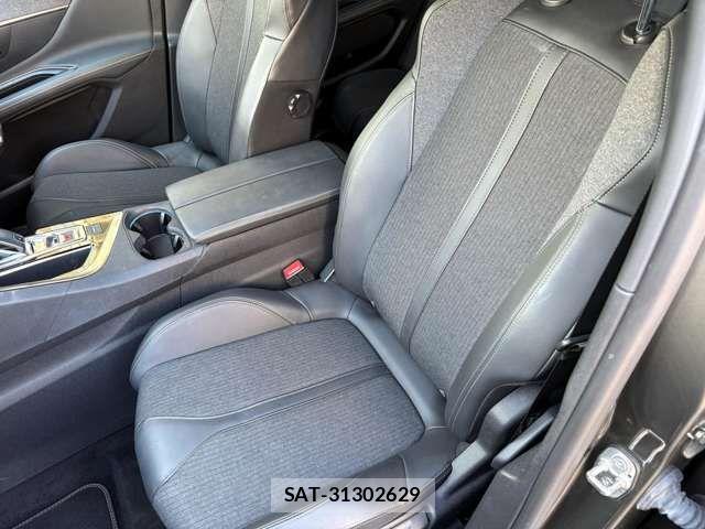 Peugeot 3008 2021-03 6614089-16