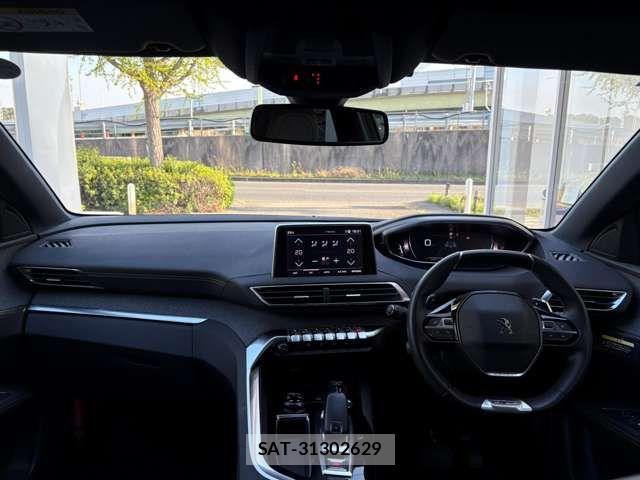 Peugeot 3008 2021-03 6614089-6