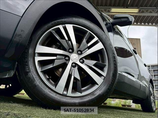 Peugeot 3008 2021-08 6816522-18