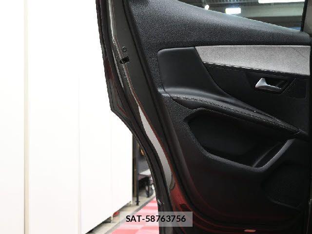 Peugeot 3008 2019-10 7060195-23