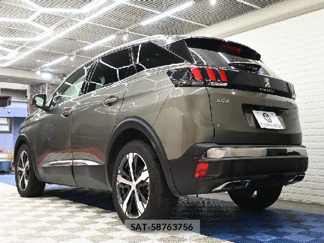 Peugeot 3008 2019-10 7060195-2