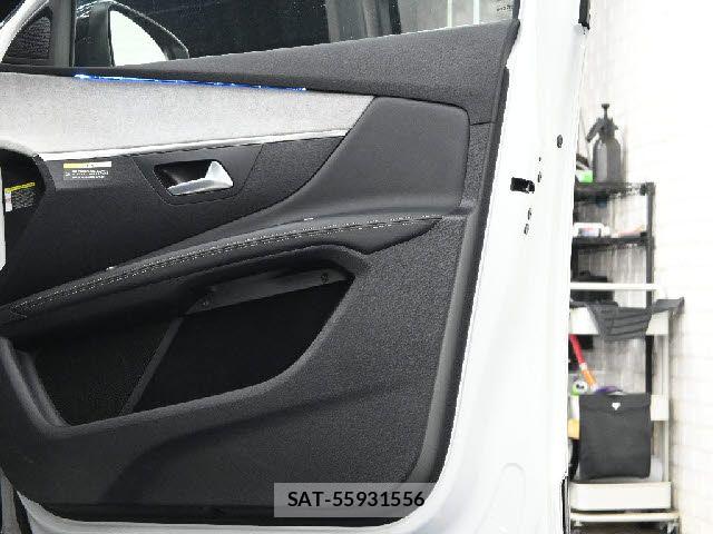 Peugeot 3008 2021-12 7223465-21