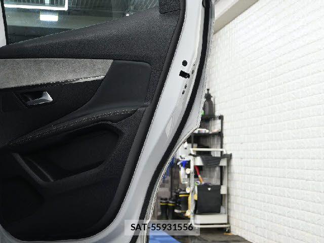 Peugeot 3008 2021-12 7223465-22