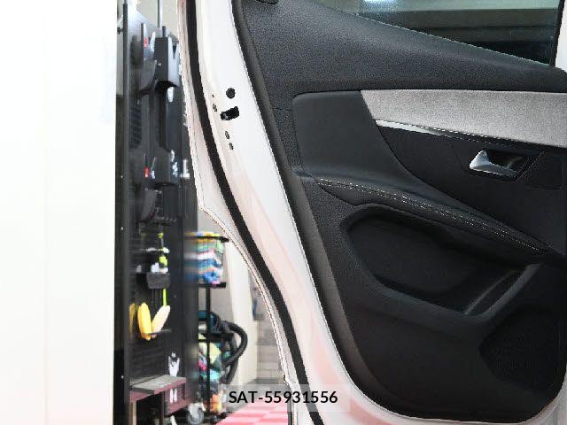Peugeot 3008 2021-12 7223465-24