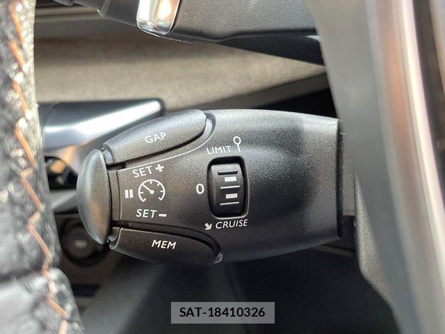 Peugeot 3008 2018-07 7223457-4