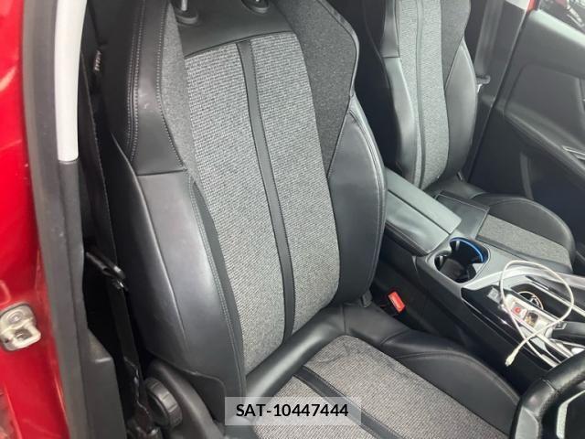 Peugeot 3008 2018-09 7216235-9