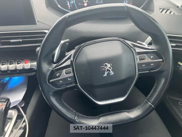Peugeot 3008 2018-09 7216235-23