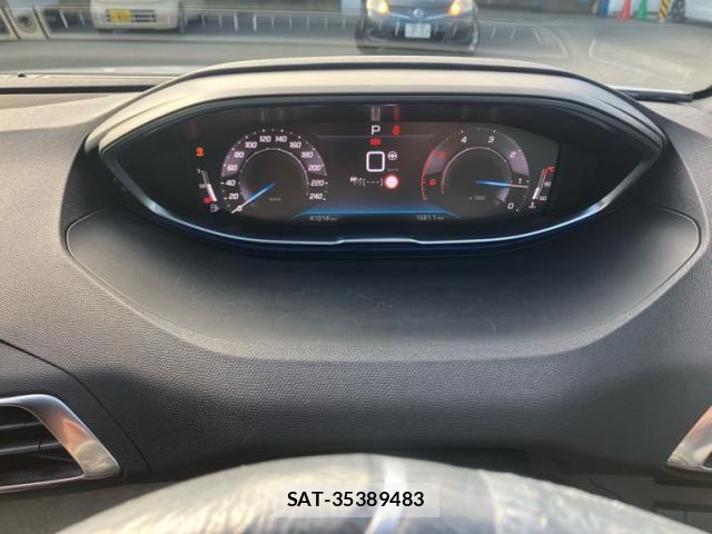 Peugeot 3008 2022-08 7223470-22