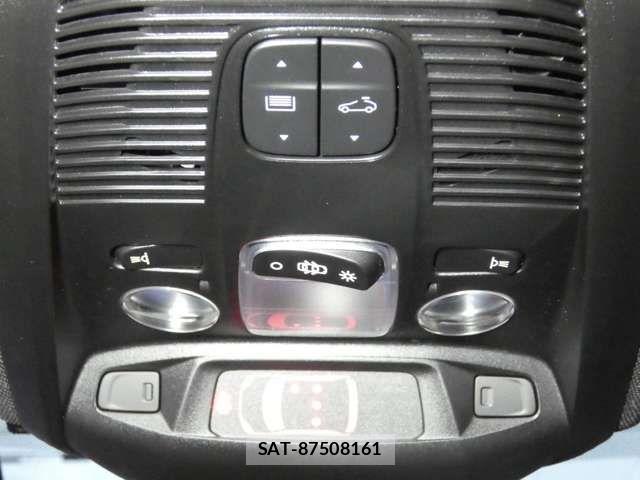 Peugeot 3008 2021-05 7223463-17