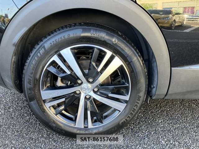 Peugeot 3008 2023-06 7251898-10