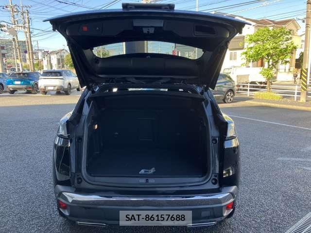 Peugeot 3008 2023-06 7251898-17