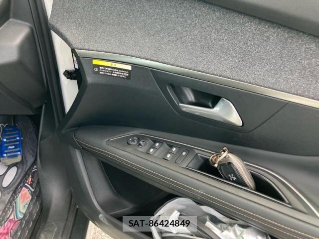 Peugeot 3008 2019-07 7329292-15
