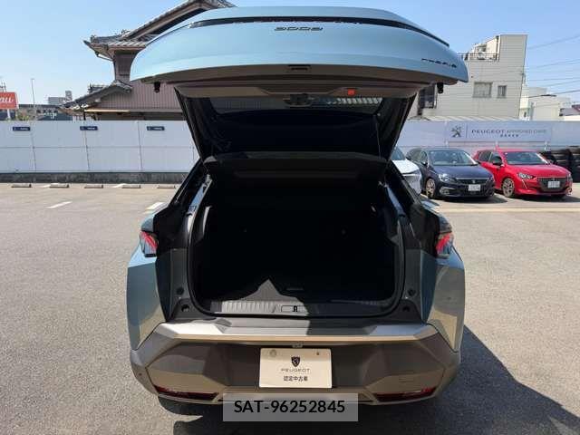 Peugeot 3008 2025-06 7329291-12