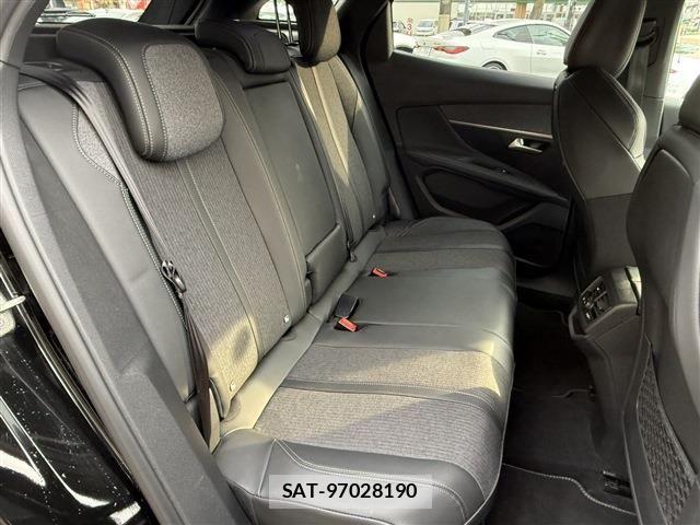 Peugeot 3008 2019-09 7456729-12