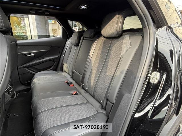 Peugeot 3008 2019-09 7456729-14