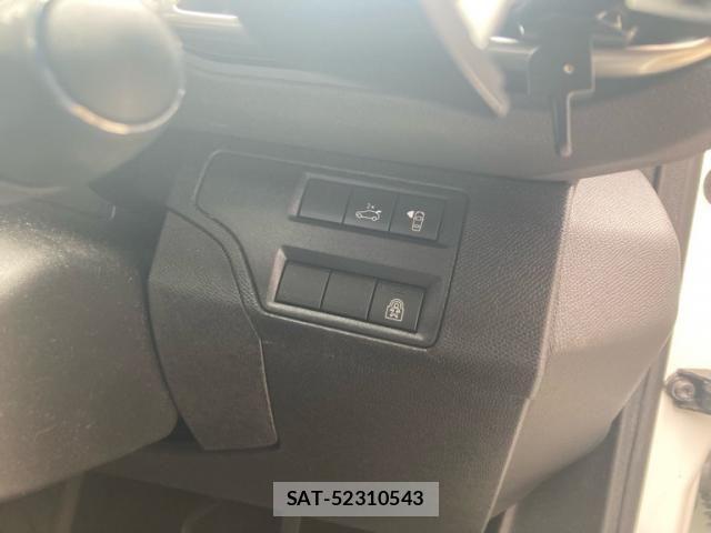 Peugeot 3008 2019-04 7456730-16